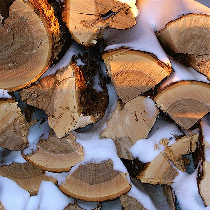 Everything About Burning Maple: Heat, Longevity, & Overall Quality